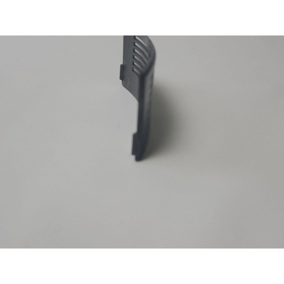 iRobot Genuine Roomba Aerovac bin vent for model 650 - Picture 4 of 5